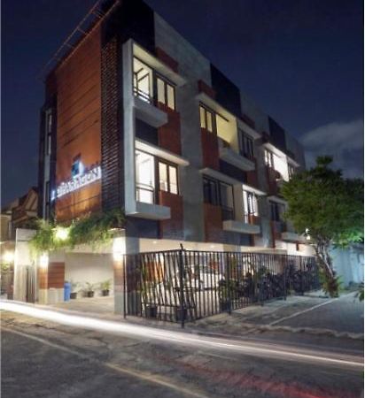 Dparagon Kemuning Maguwo Exterior photo